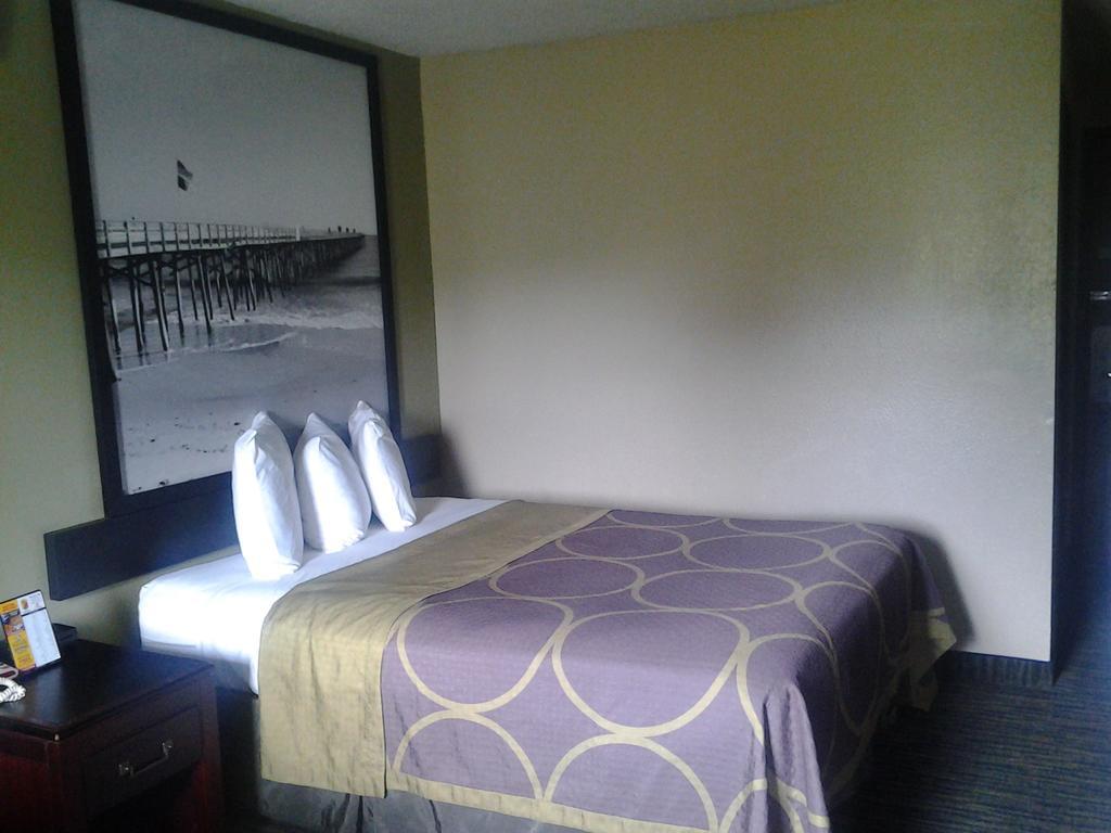 Super 8 By Wyndham Panama City Eksteriør billede